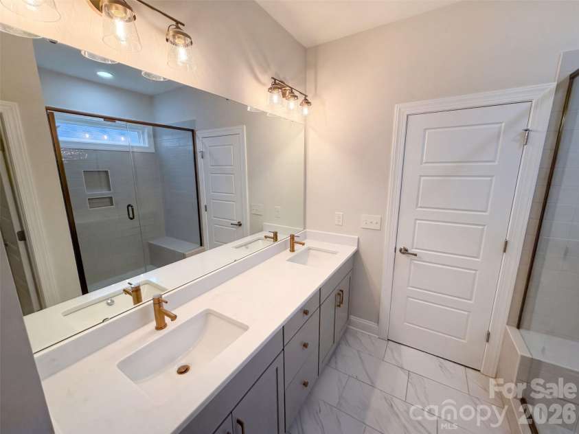 6109 Balham Court, Charlotte, NC 28215.  MLS# CAR4432002, YatesRealty ID 55035. 