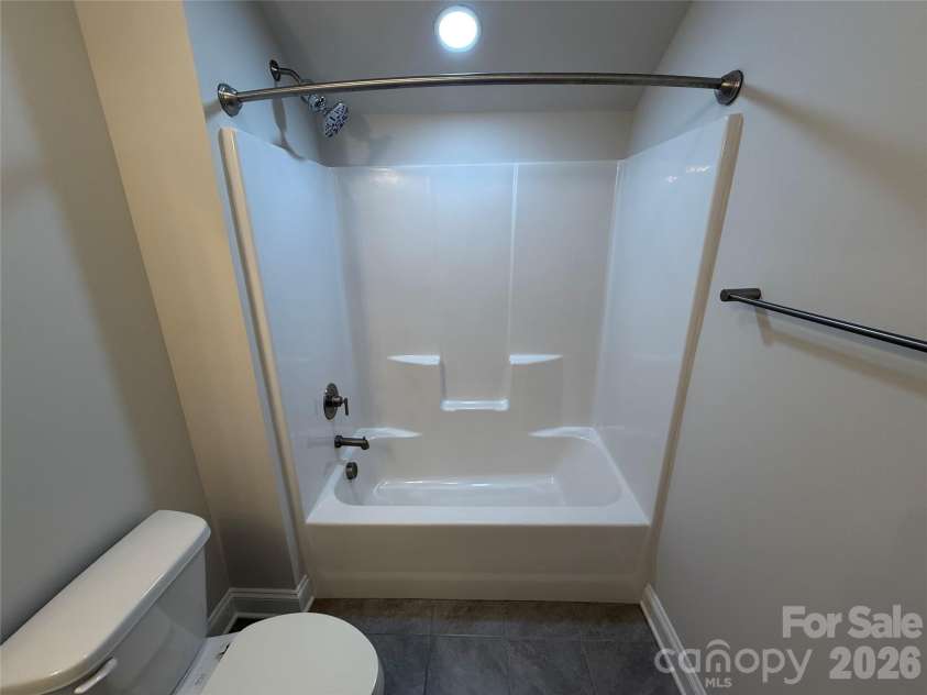 6109 Balham Court, Charlotte, NC 28215.  MLS# CAR4432002, YatesRealty ID 55035. 