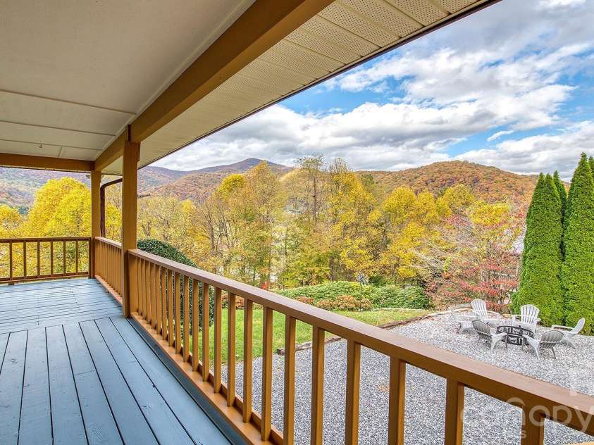 352 Lewis Lane, Maggie Valley, NC 28751.  MLS# CAR4428354, YatesRealty ID 55038. 