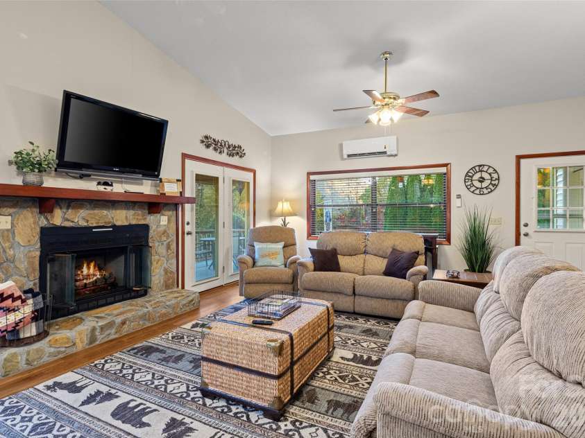 352 Lewis Lane, Maggie Valley, NC 28751.  MLS# CAR4428354, YatesRealty ID 55038. 