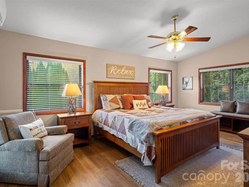 352 Lewis Lane, Maggie Valley, NC 28751.  MLS# CAR4428354, YatesRealty ID 55038. 