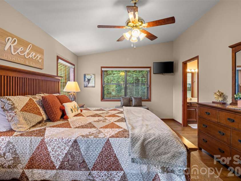 352 Lewis Lane, Maggie Valley, NC 28751.  MLS# CAR4428354, YatesRealty ID 55038. 