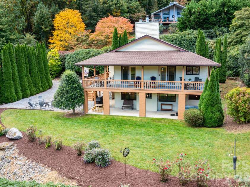 352 Lewis Lane, Maggie Valley, NC 28751.  MLS# CAR4428354, YatesRealty ID 55038. 