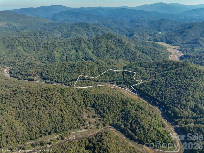 10730 US 19W Highway, Burnsville, NC 28714.  MLS# CAR4429496, YatesRealty ID 55039. 