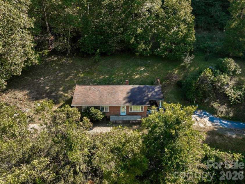 10730 US 19W Highway, Burnsville, NC 28714.  MLS# CAR4429496, YatesRealty ID 55039. 