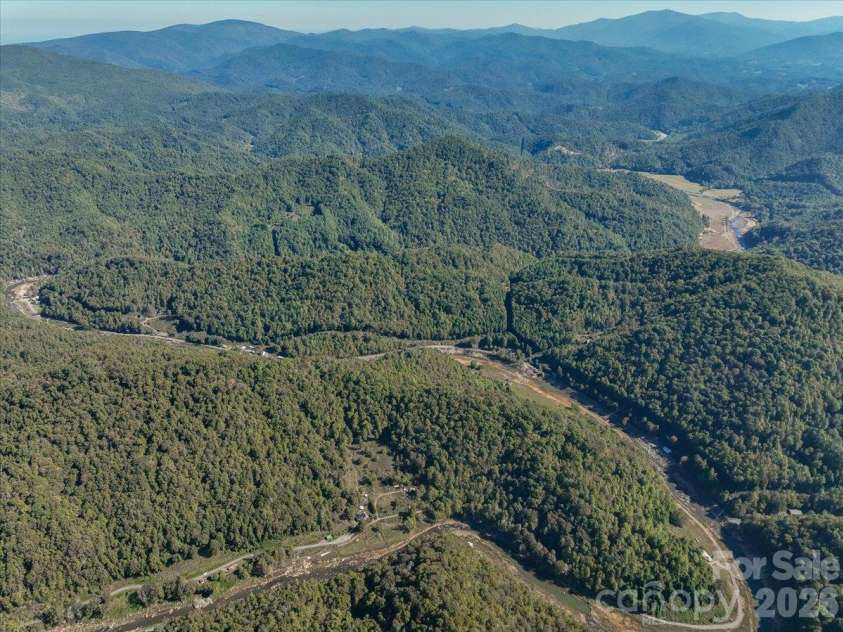 10730 US 19W Highway, Burnsville, NC 28714.  MLS# CAR4429496, YatesRealty ID 55039. 