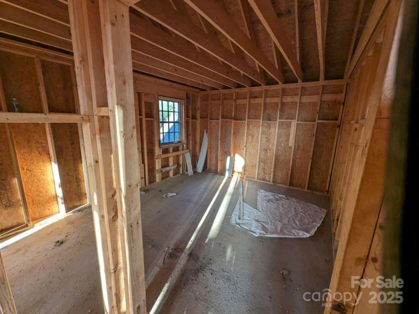 1605 Golden Road, Lake Toxaway, NC 28747.  MLS# CAR4179199, YatesRealty ID 5504. 