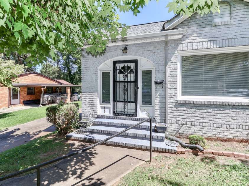 539 Margaret Drive, Statesville, NC 28677.  MLS# CAR4294198, YatesRealty ID 5504. 