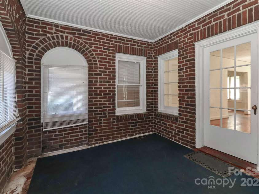 539 Margaret Drive, Statesville, NC 28677.  MLS# CAR4294198, YatesRealty ID 5504. 