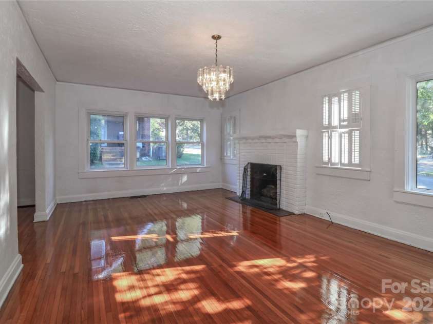 539 Margaret Drive, Statesville, NC 28677.  MLS# CAR4294198, YatesRealty ID 5504. 
