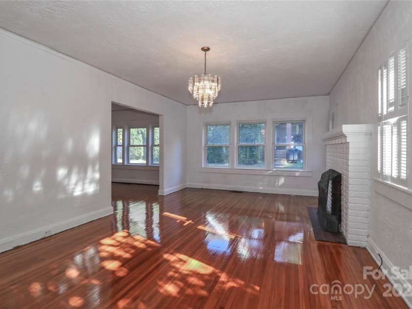 539 Margaret Drive, Statesville, NC 28677.  MLS# CAR4294198, YatesRealty ID 5504. 