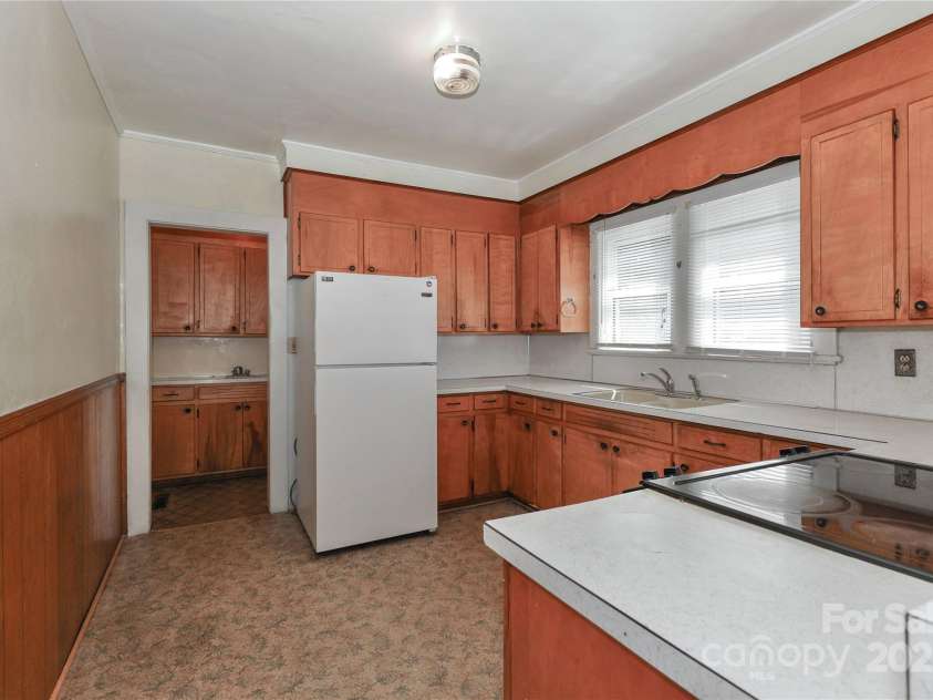 539 Margaret Drive, Statesville, NC 28677.  MLS# CAR4294198, YatesRealty ID 5504. 