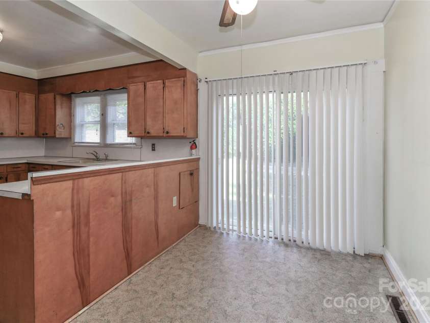 539 Margaret Drive, Statesville, NC 28677.  MLS# CAR4294198, YatesRealty ID 5504. 