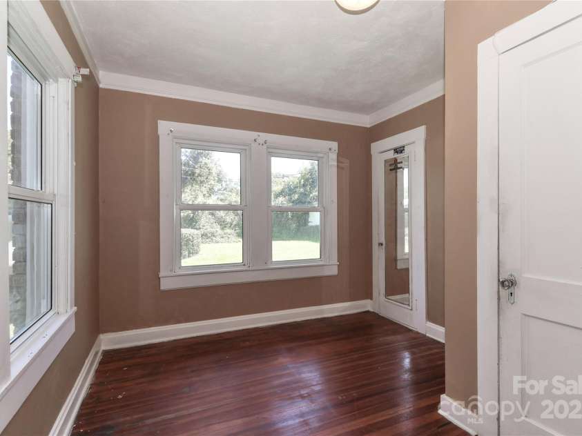 539 Margaret Drive, Statesville, NC 28677.  MLS# CAR4294198, YatesRealty ID 5504. 