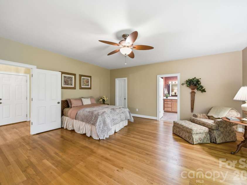 417 Crooked Oak Drive, Oakboro, NC 28129.  MLS# CAR4399226, YatesRealty ID 55048. Primary Bedroom