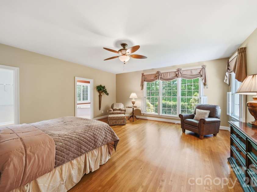 417 Crooked Oak Drive, Oakboro, NC 28129.  MLS# CAR4399226, YatesRealty ID 55048. Primary Bedroom with sitting area