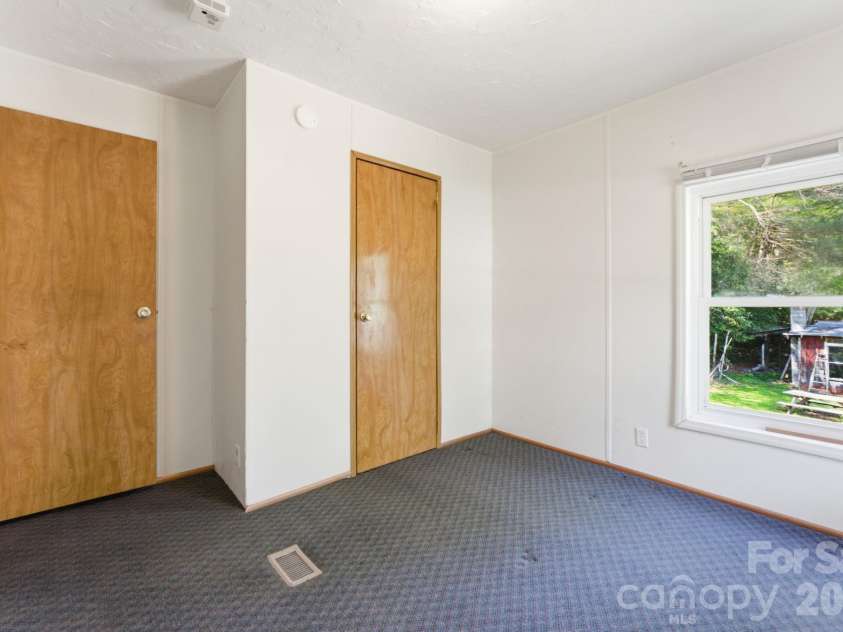 1200 Barkers Creek Road, Whittier, NC 28789.  MLS# CAR4432038, YatesRealty ID 55049. 