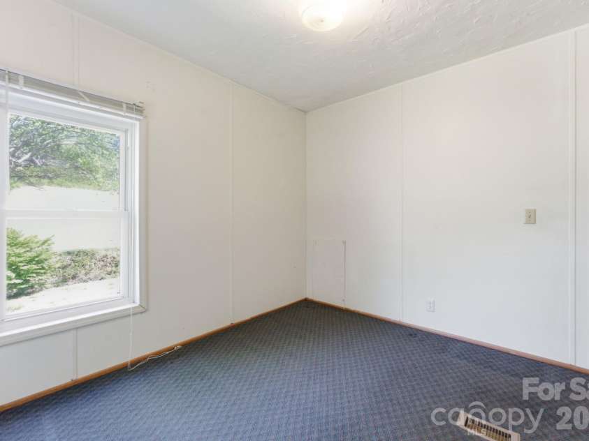 1200 Barkers Creek Road, Whittier, NC 28789.  MLS# CAR4432038, YatesRealty ID 55049. 