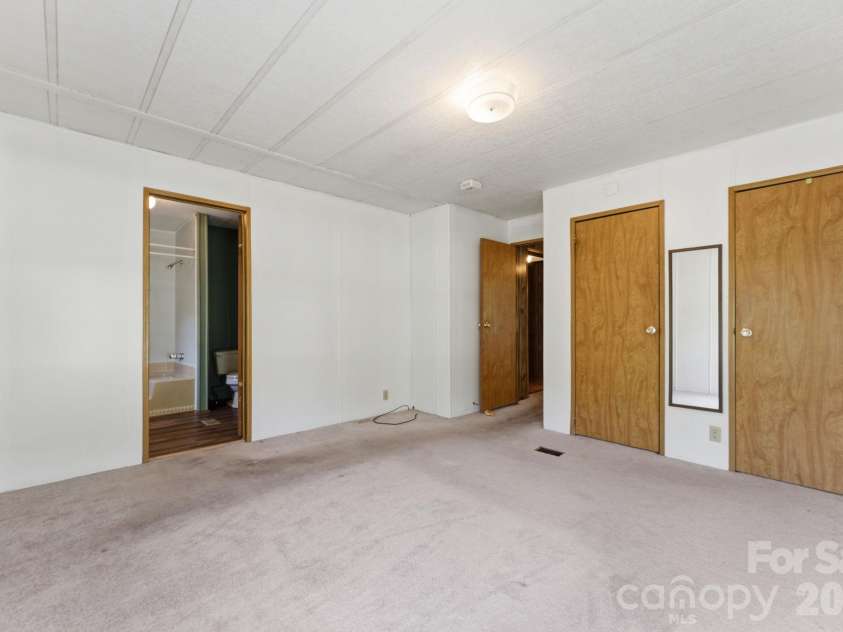 1200 Barkers Creek Road, Whittier, NC 28789.  MLS# CAR4432038, YatesRealty ID 55049. 