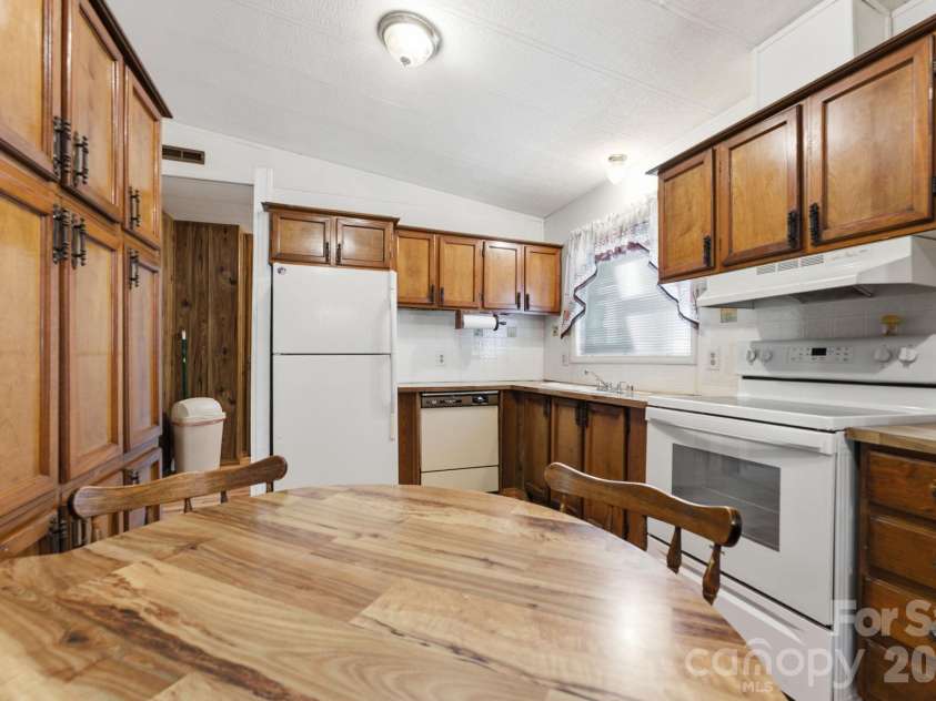 1200 Barkers Creek Road, Whittier, NC 28789.  MLS# CAR4432038, YatesRealty ID 55049. 