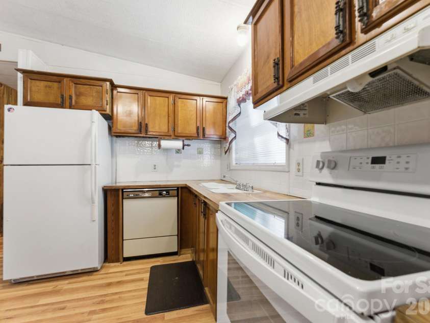 1200 Barkers Creek Road, Whittier, NC 28789.  MLS# CAR4432038, YatesRealty ID 55049. 