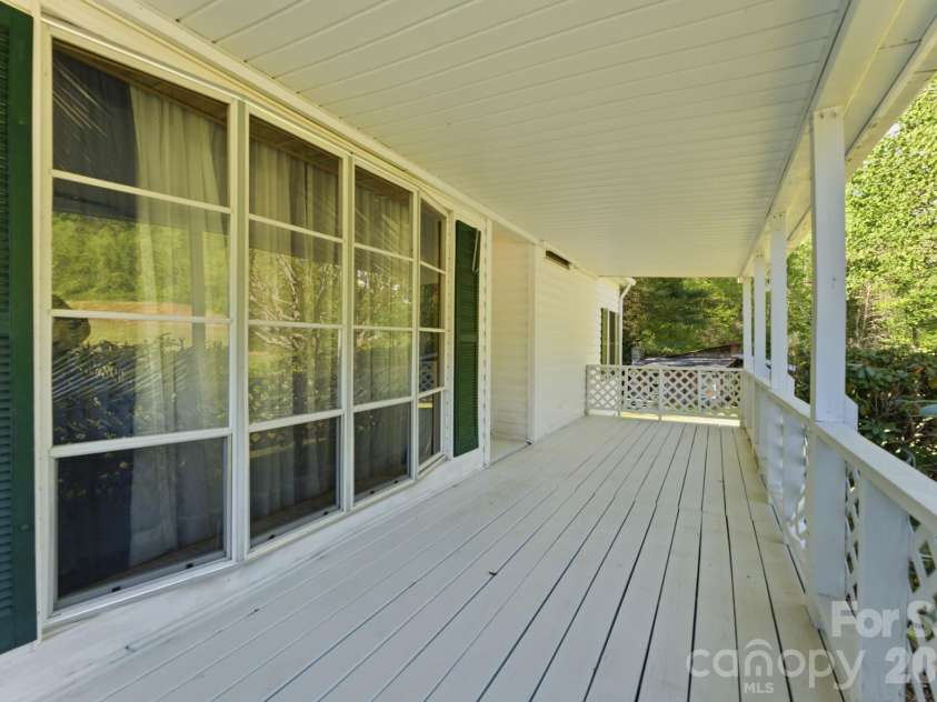 1200 Barkers Creek Road, Whittier, NC 28789.  MLS# CAR4432038, YatesRealty ID 55049. 