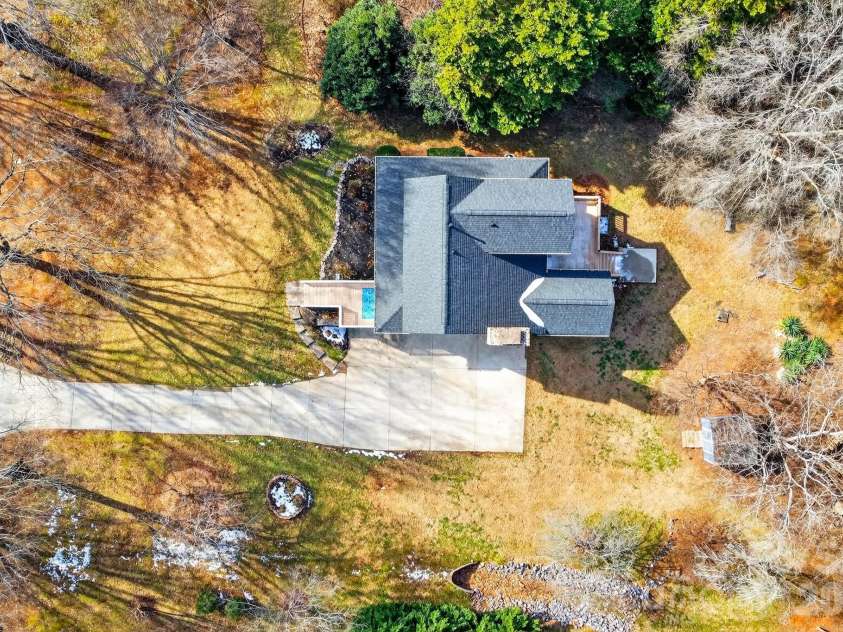 4711 Mountain Point Lane, Charlotte, NC 28216.  MLS# CAR4342579, YatesRealty ID 5505. 