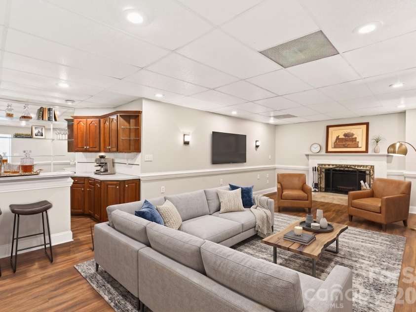 4711 Mountain Point Lane, Charlotte, NC 28216.  MLS# CAR4342579, YatesRealty ID 5505. 