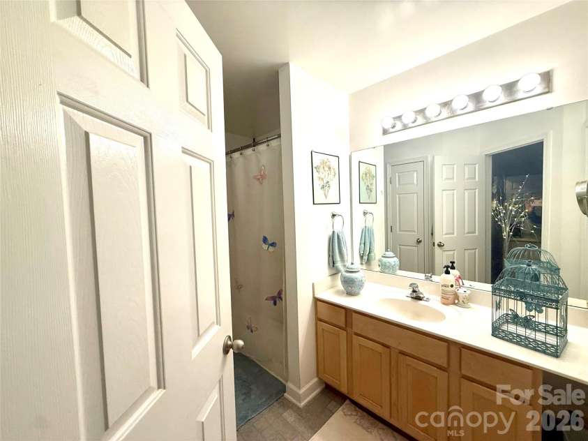 1969 8th Street Lane, Hickory, NC 28602.  MLS# CAR4431204, YatesRealty ID 55050. 