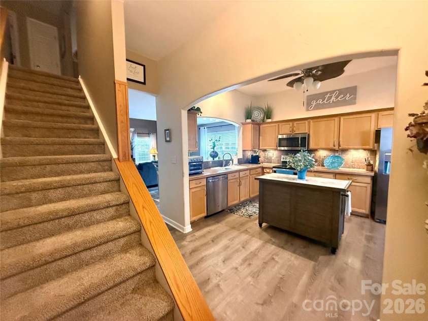 1969 8th Street Lane, Hickory, NC 28602.  MLS# CAR4431204, YatesRealty ID 55050. 