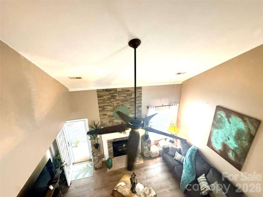 1969 8th Street Lane, Hickory, NC 28602.  MLS# CAR4431204, YatesRealty ID 55050. 