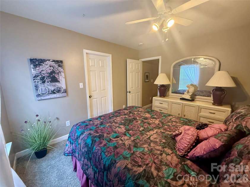 1969 8th Street Lane, Hickory, NC 28602.  MLS# CAR4431204, YatesRealty ID 55050. 