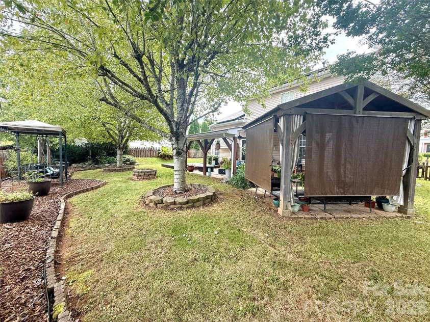 1969 8th Street Lane, Hickory, NC 28602.  MLS# CAR4431204, YatesRealty ID 55050. 