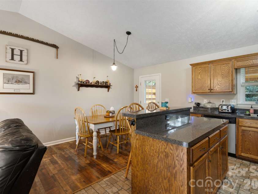 1500 Ivy Lane, Valdese, NC 28690.  MLS# CAR4430692, YatesRealty ID 55058. Dining Room