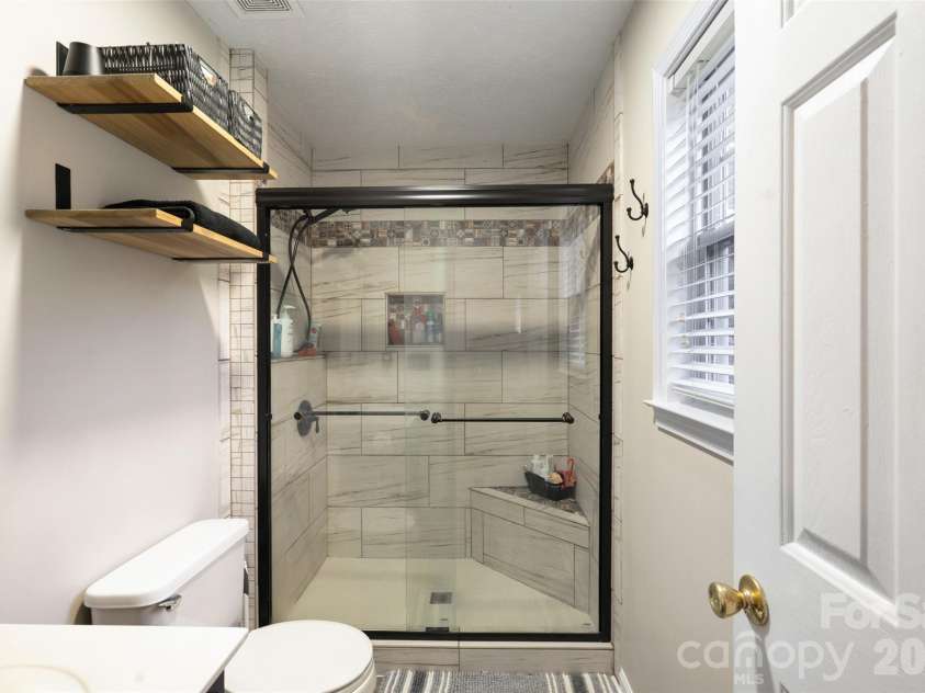 1500 Ivy Lane, Valdese, NC 28690.  MLS# CAR4430692, YatesRealty ID 55058. Primary Bathroom