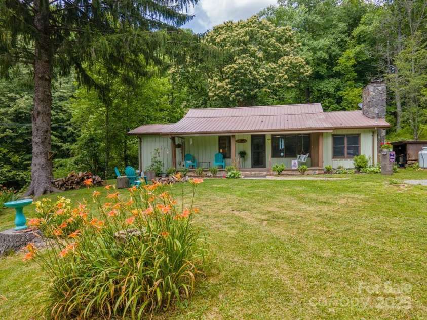 3093 Dicks Creek, Whittier, NC 28789.  MLS# CAR4231887, YatesRealty ID 5506. 