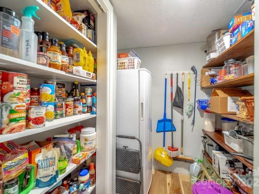 3093 Dicks Creek, Whittier, NC 28789.  MLS# CAR4231887, YatesRealty ID 5506. 