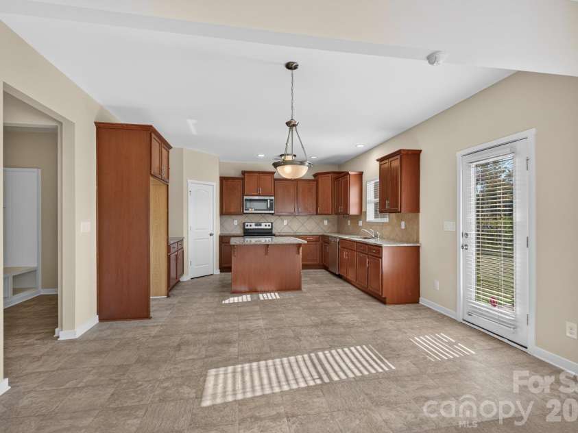1328 Shaw Avenue, Rock Hill, SC 29730.  MLS# CAR4431576, YatesRealty ID 55062. 
