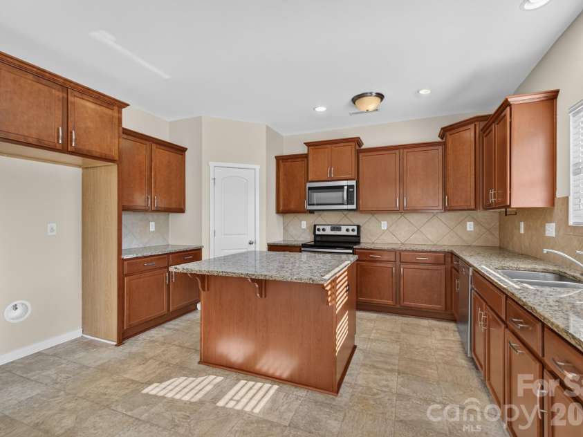 1328 Shaw Avenue, Rock Hill, SC 29730.  MLS# CAR4431576, YatesRealty ID 55062. 