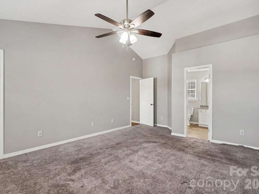 1009 Sandy Point Drive, Concord, NC 28025.  MLS# CAR4429482, YatesRealty ID 55063. 
