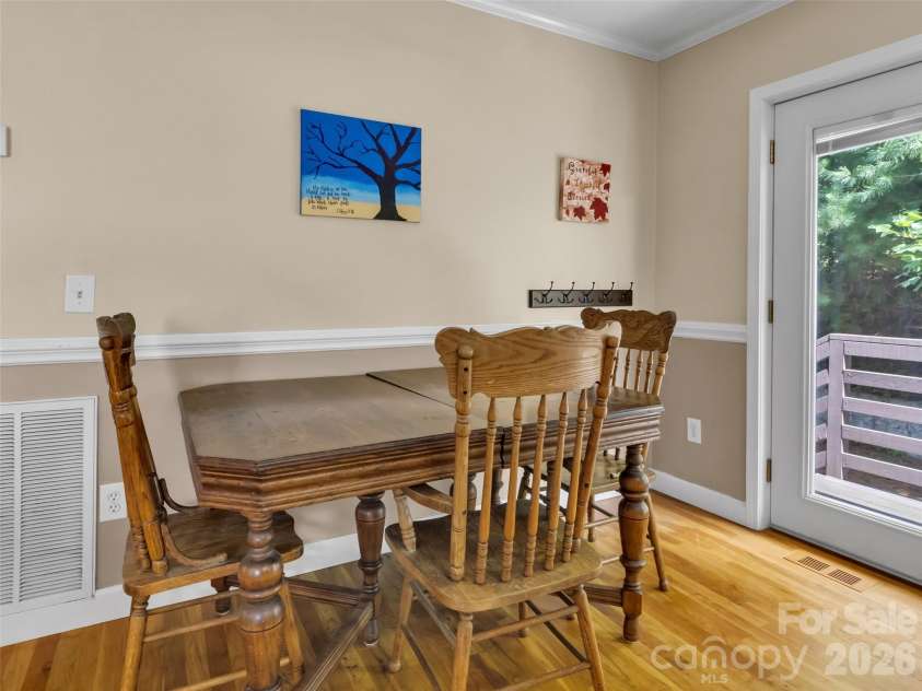 21 Eden Lane, Waynesville, NC 28785.  MLS# CAR4431720, YatesRealty ID 55067. 