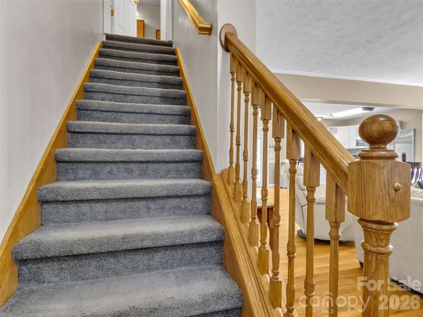 21 Eden Lane, Waynesville, NC 28785.  MLS# CAR4431720, YatesRealty ID 55067. 