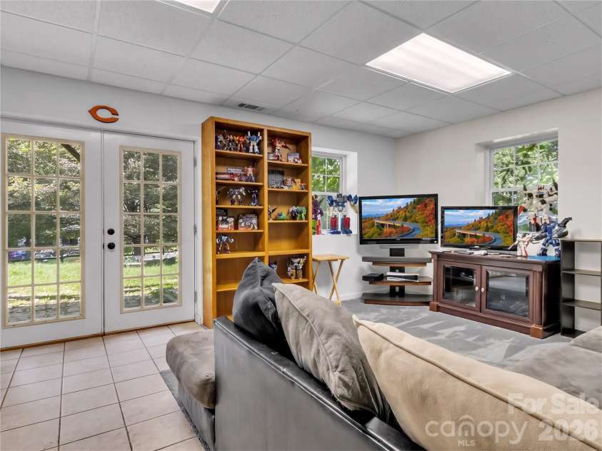 21 Eden Lane, Waynesville, NC 28785.  MLS# CAR4431720, YatesRealty ID 55067. 