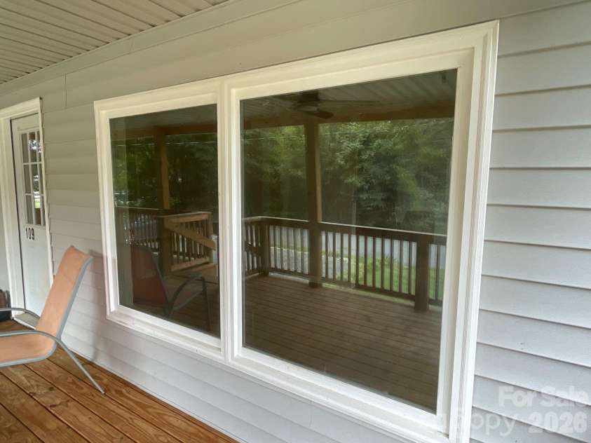 109 Walnut Avenue, Belmont, NC 28012.  MLS# CAR4431710, YatesRealty ID 55069. New windows!