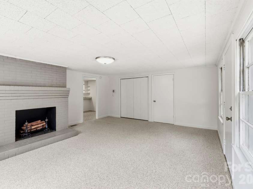 111 Sherwood Road, Swannanoa, NC 28778.  MLS# CAR4418228, YatesRealty ID 55071. 