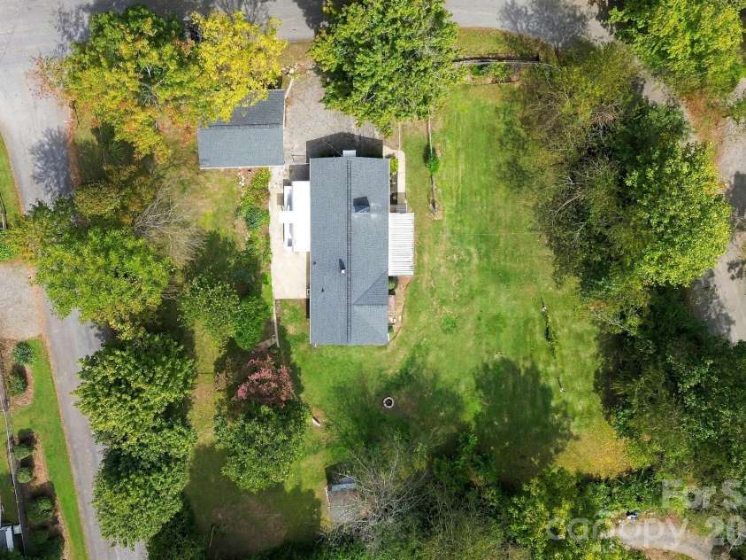 111 Sherwood Road, Swannanoa, NC 28778.  MLS# CAR4418228, YatesRealty ID 55071. 