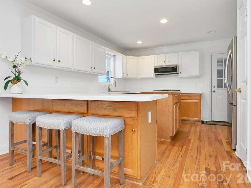 618 Windover Drive, Brevard, NC 28712.  MLS# CAR4425104, YatesRealty ID 55072. 