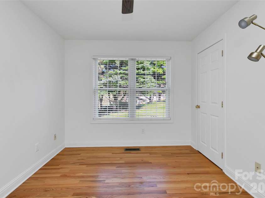618 Windover Drive, Brevard, NC 28712.  MLS# CAR4425104, YatesRealty ID 55072. 