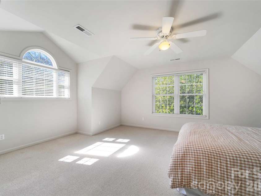 618 Windover Drive, Brevard, NC 28712.  MLS# CAR4425104, YatesRealty ID 55072. 