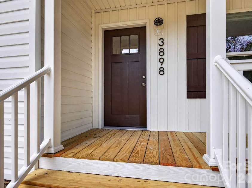 3898 Yarbrough Avenue, Winston Salem, NC 27106.  MLS# CAR4432082, YatesRealty ID 55073. 